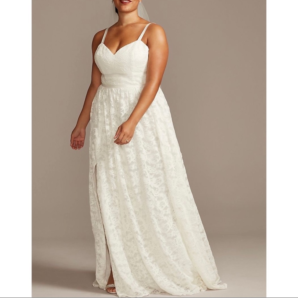 NWT David’s Bridal Plus Size Banded Lace A-line Wedding Dress with slit